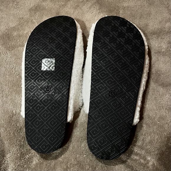 Dream Pairs - like new - White/Cream Birkenstock-like slippers, size 10 - Picture 4 of 8